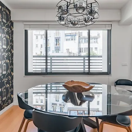 Luxury In Downtown *