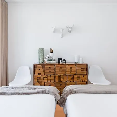 Апартаменты Luxury In Downtown *