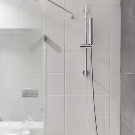 Luxury In Downtown Лиссабон